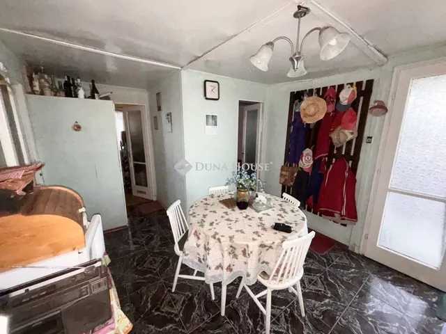 Eladó ház Erdőkertes 42 nm