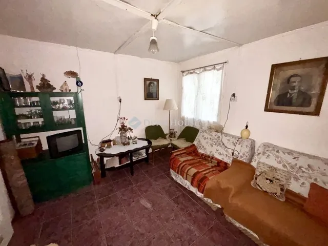 Eladó ház Erdőkertes 42 nm