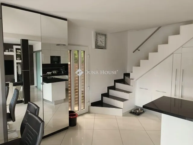 Eladó ház Dunakeszi 94 nm