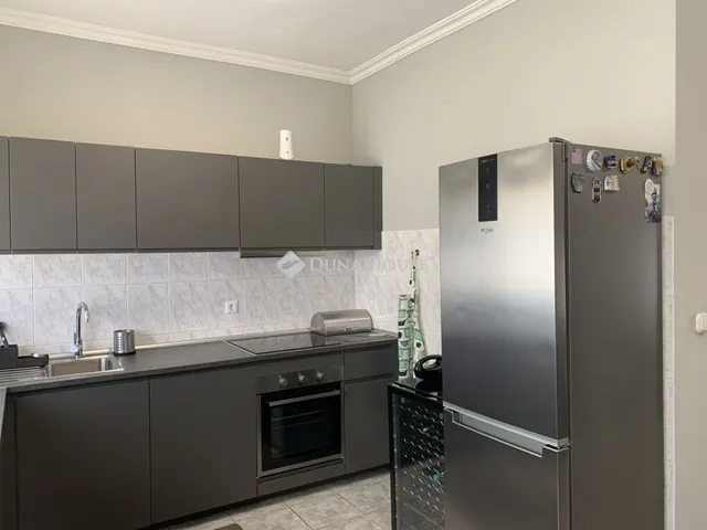 Eladó ház Fót 298 nm