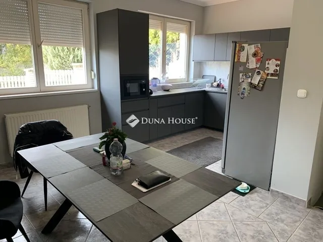 Eladó ház Fót 298 nm