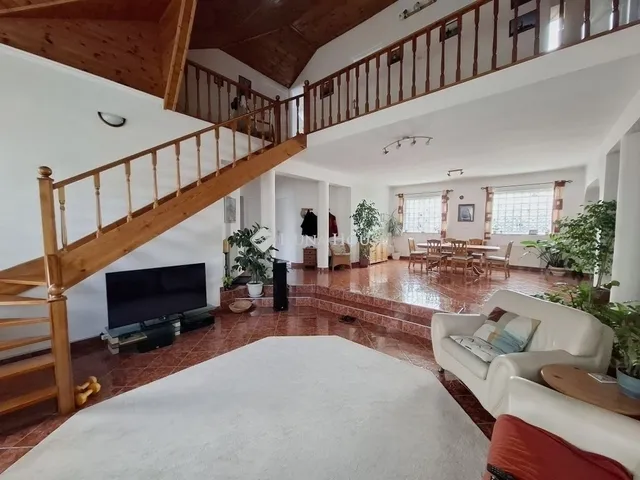 Eladó ház Fót 227 nm