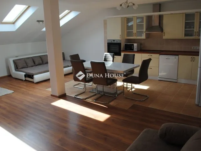 Eladó lakás Veresegyház 109 nm