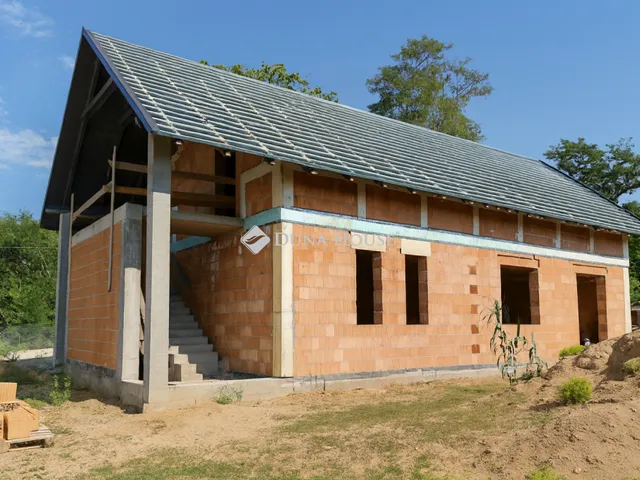 Eladó ház Fót 169 nm