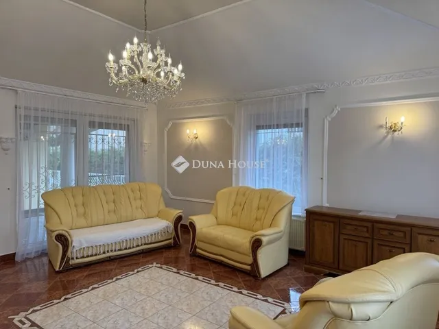 Eladó ház Fót 200 nm