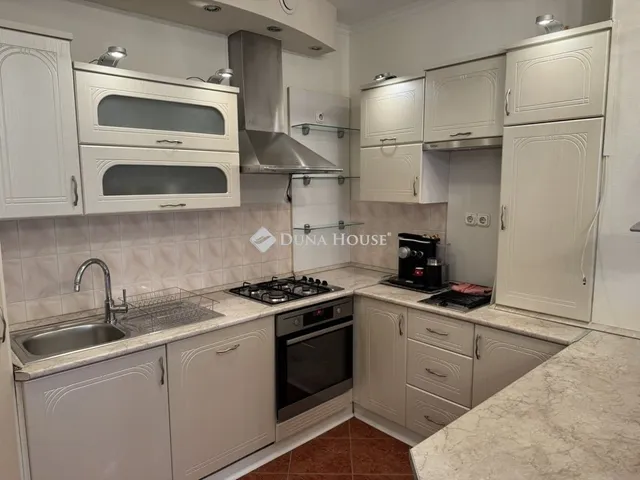 Eladó ház Fót 200 nm