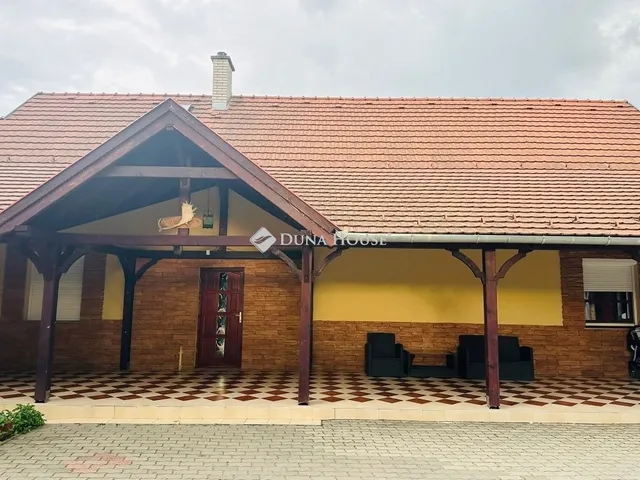 Kiadó ház Gödöllő 78 nm