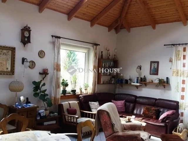 Eladó ház Veresegyház 300 nm