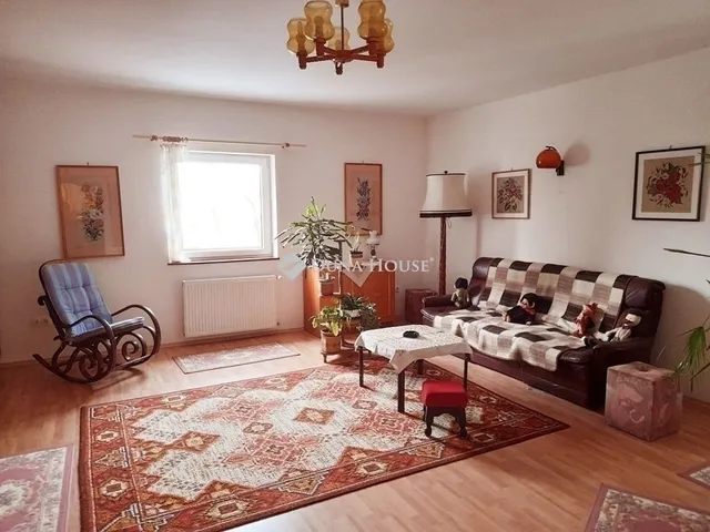 Eladó ház Veresegyház 300 nm