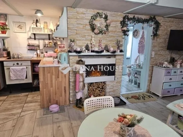 Eladó ház Erdőkertes 93 nm