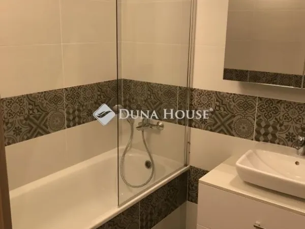 Eladó lakás Budapest XIII. kerület 72 nm