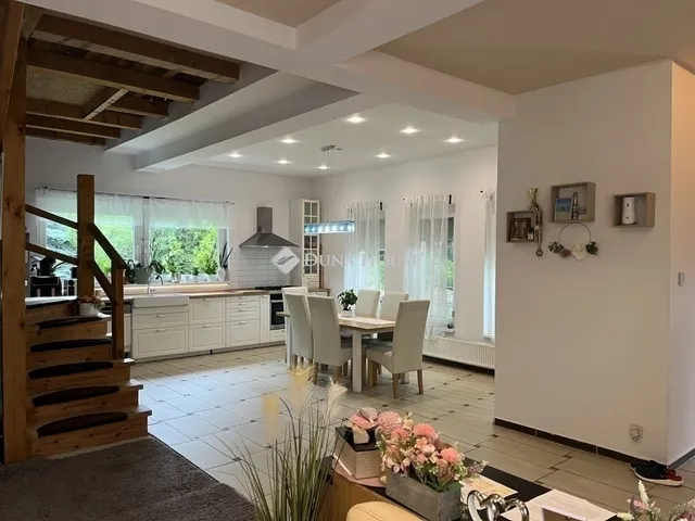 Eladó ház Dunakeszi 164 nm