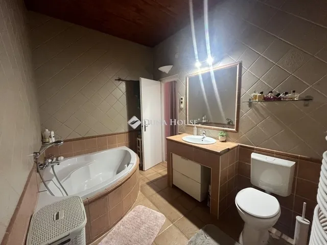 Eladó ház Dunakeszi 164 nm