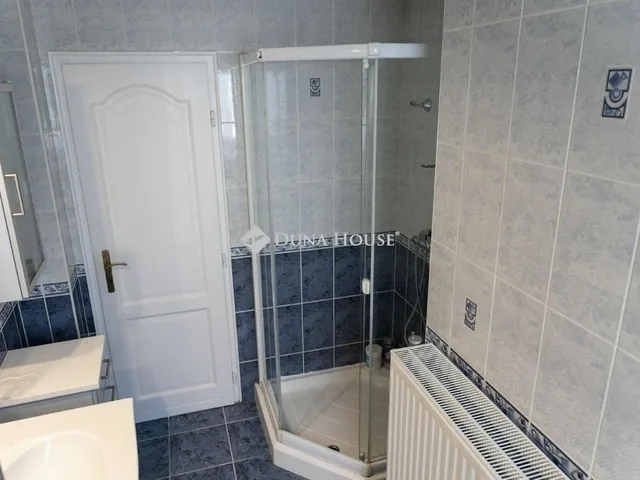 Eladó ház Dunakeszi 224 nm