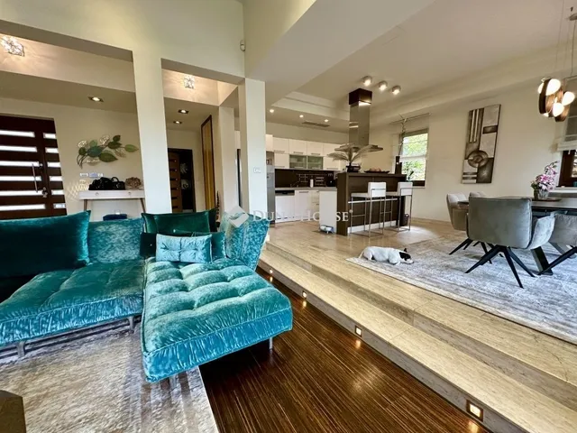 Eladó ház Dunakeszi 227 nm