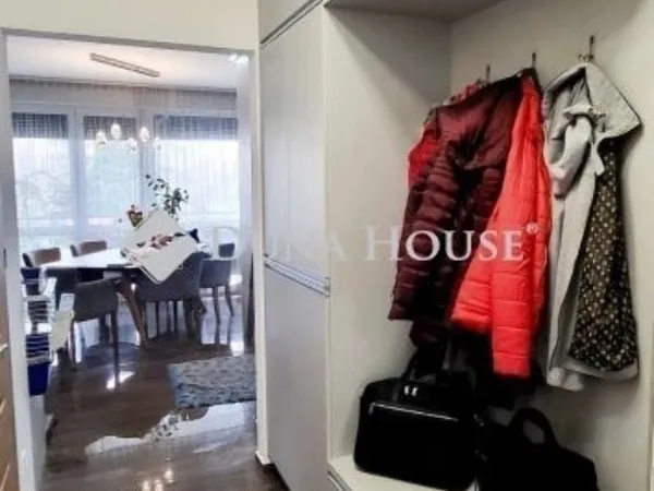 Eladó lakás Budapest XV. kerület 100 nm