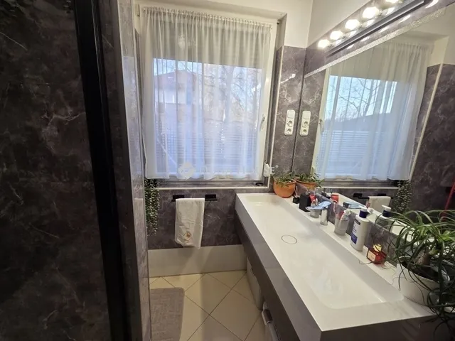 Eladó ház Dunakeszi 140 nm