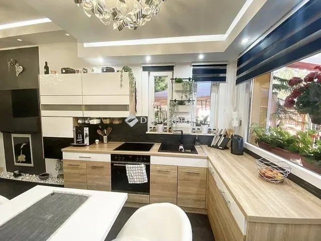 Eladó ház Dunakeszi 140 nm