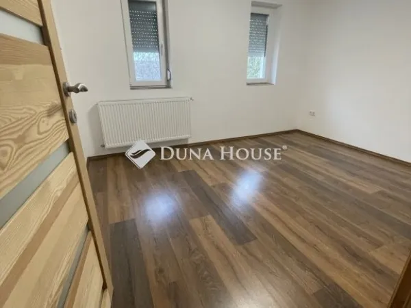 Eladó lakás Budapest IV. kerület 121 nm