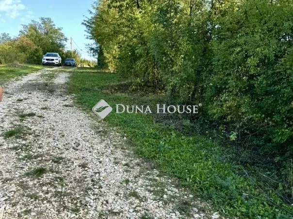 Eladó telek Őrbottyán 920 nm