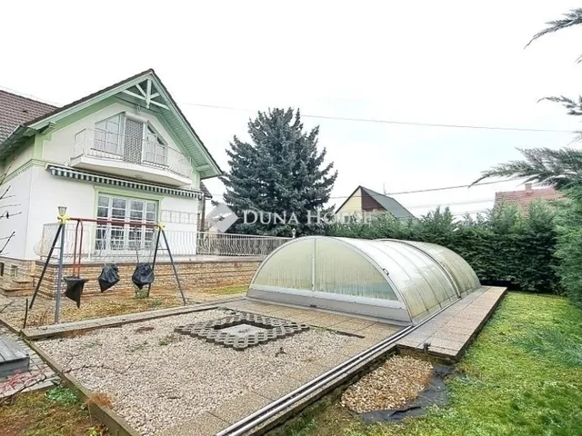 Eladó ház Dunakeszi 255 nm