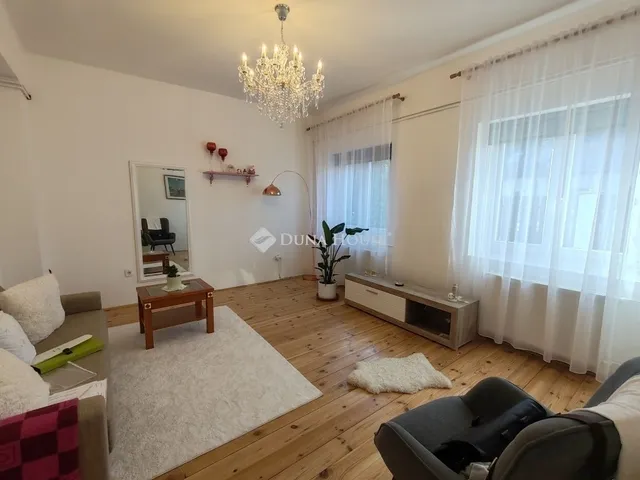 Eladó ház Budapest XIII. kerület 121 nm