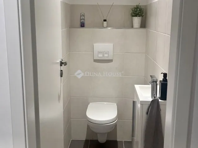 Eladó lakás Budapest IV. kerület 104 nm