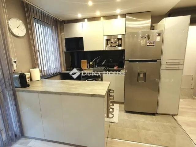 Eladó lakás Budapest IV. kerület 74 nm