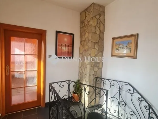 Eladó ház Budapest XV. kerület 148 nm