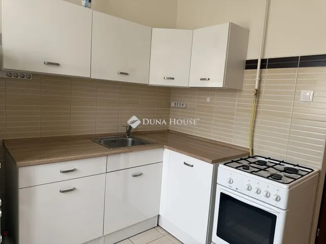 Eladó lakás Budapest XV. kerület 64 nm