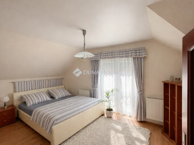 Eladó ház Budapest IV. kerület, Újpest 244 nm