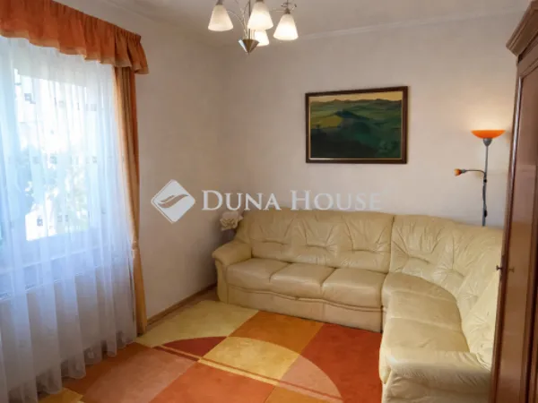 Eladó ház Budapest IV. kerület, Újpest 244 nm