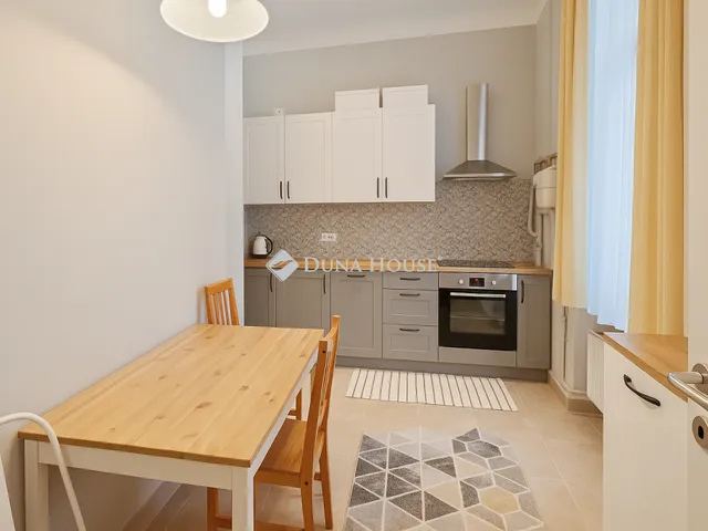 Eladó lakás Budapest XIII. kerület 70 nm