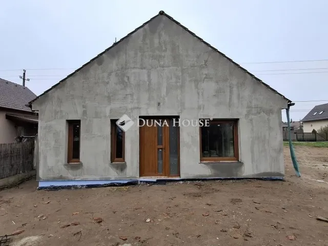 Eladó ház Erdőkertes 128 nm