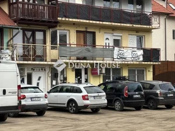 Eladó kereskedelmi és ipari ingatlan Fót 47 nm