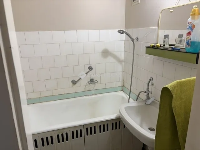 Eladó lakás Budapest III. kerület 65 nm