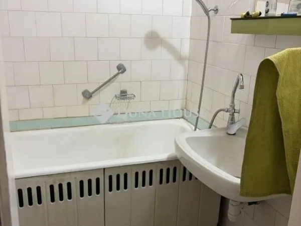 Eladó lakás Budapest III. kerület 65 nm