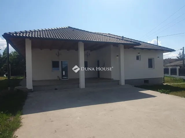 Eladó ház Dunakeszi 80 nm