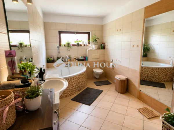 Eladó ház Dunakeszi 176 nm