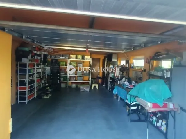 Eladó ház Fót 215 nm