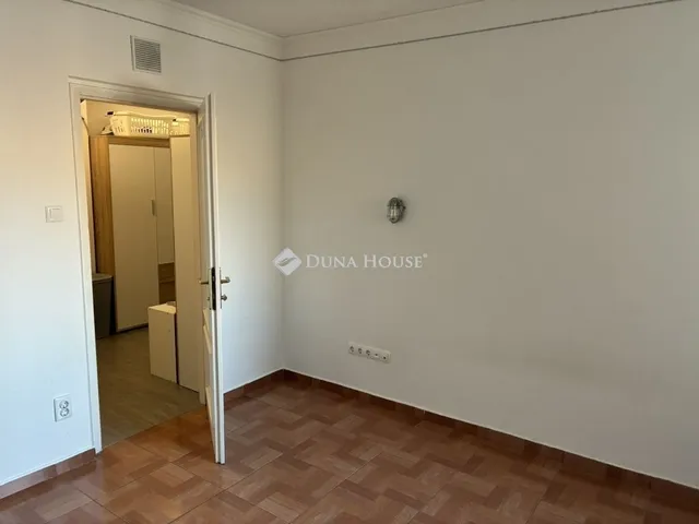 Eladó lakás Budapest III. kerület 51 nm