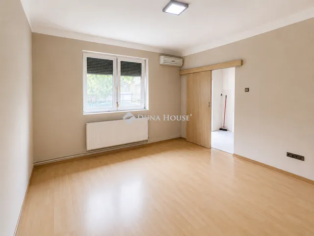 Eladó lakás Budapest XV. kerület 27 nm
