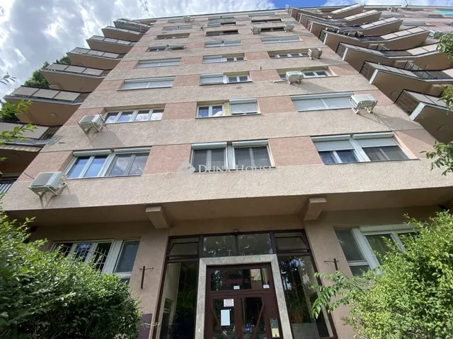 Eladó lakás Budapest III. kerület 61 nm