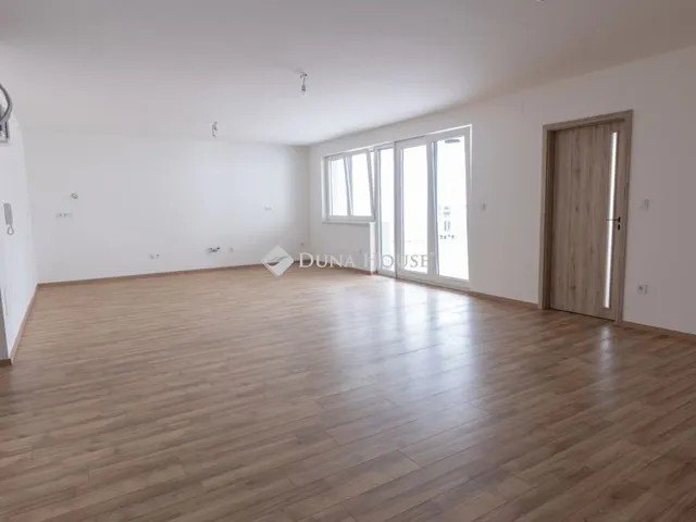 Eladó lakás Budapest XV. kerület 131 nm