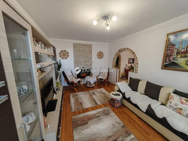 Eladó lakás Dunakeszi 71 nm