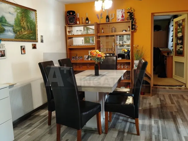 Eladó ház Zsombó 100 nm