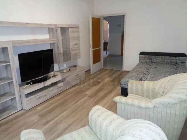 Kiadó lakás Szeged, Alsóváros 54 nm