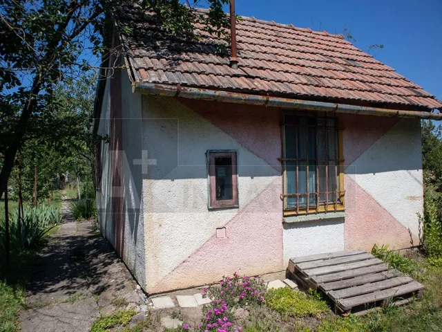 Eladó telek Szeged, Baktói kiskertek 837 nm
