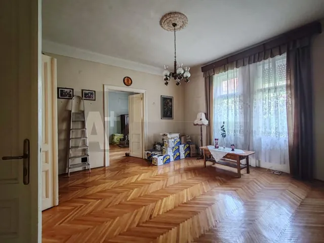 Eladó lakás Szeged, Belváros 96 nm
