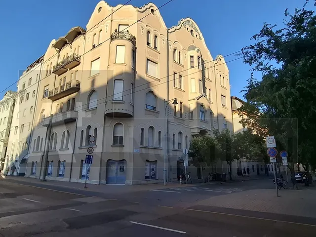 Eladó lakás Szeged 124 nm